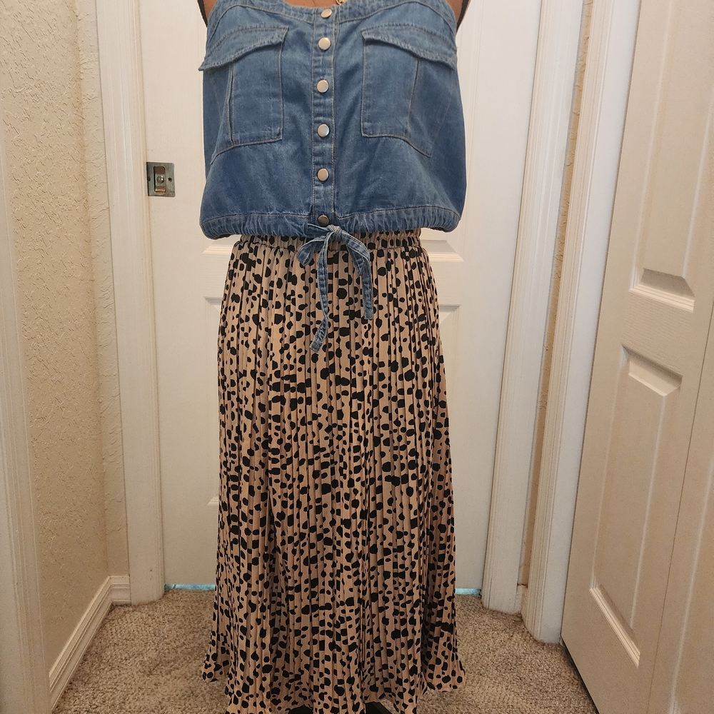 Sweet Rain Beige Midi  Skirt with Black Spot Animal Print